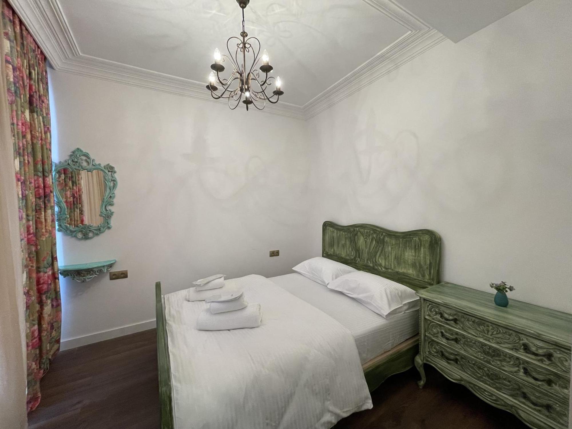 Picasso Apartment Кутаїсі Екстер'єр фото