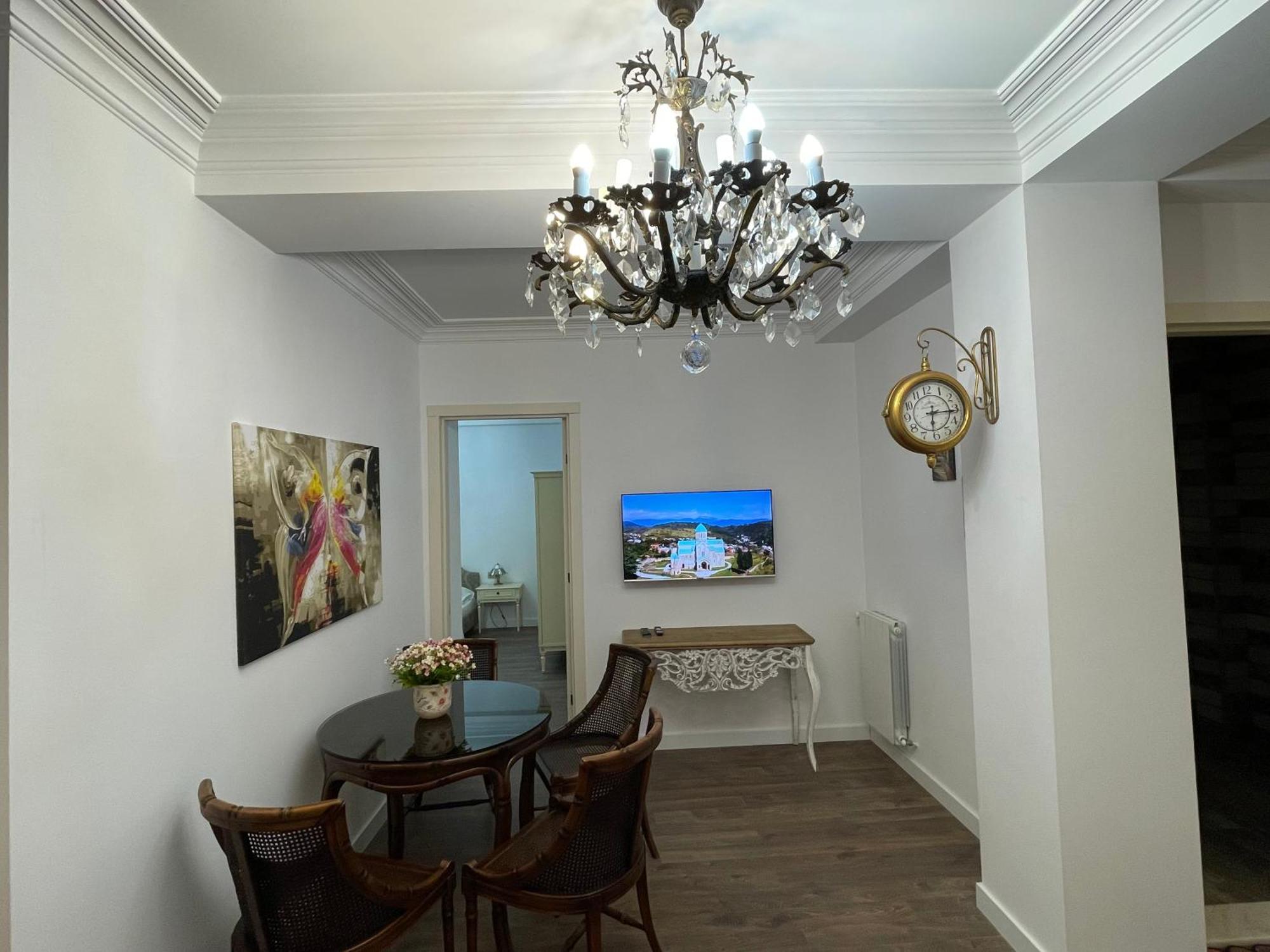 Picasso Apartment Кутаїсі Екстер'єр фото