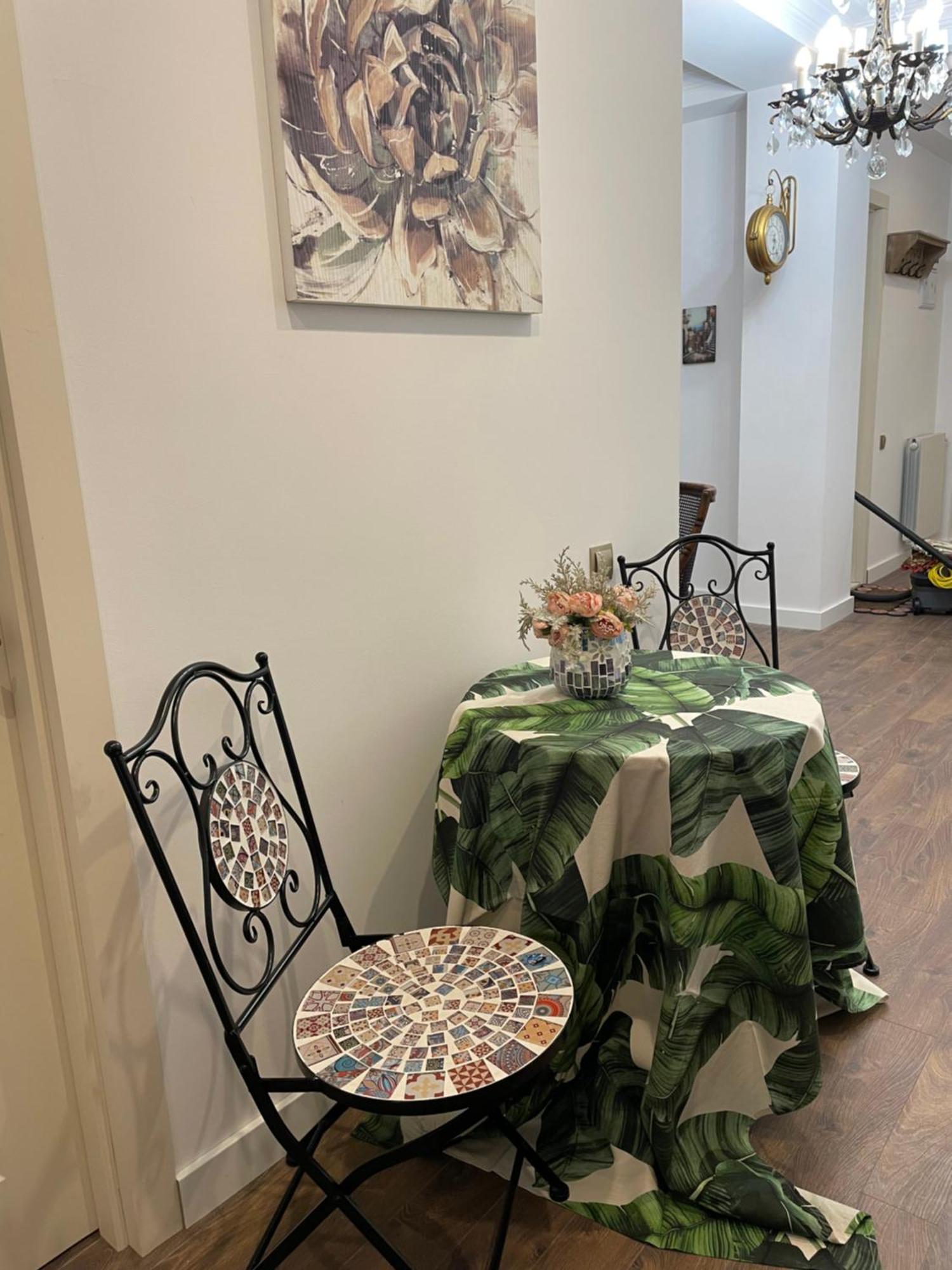 Picasso Apartment Кутаїсі Екстер'єр фото