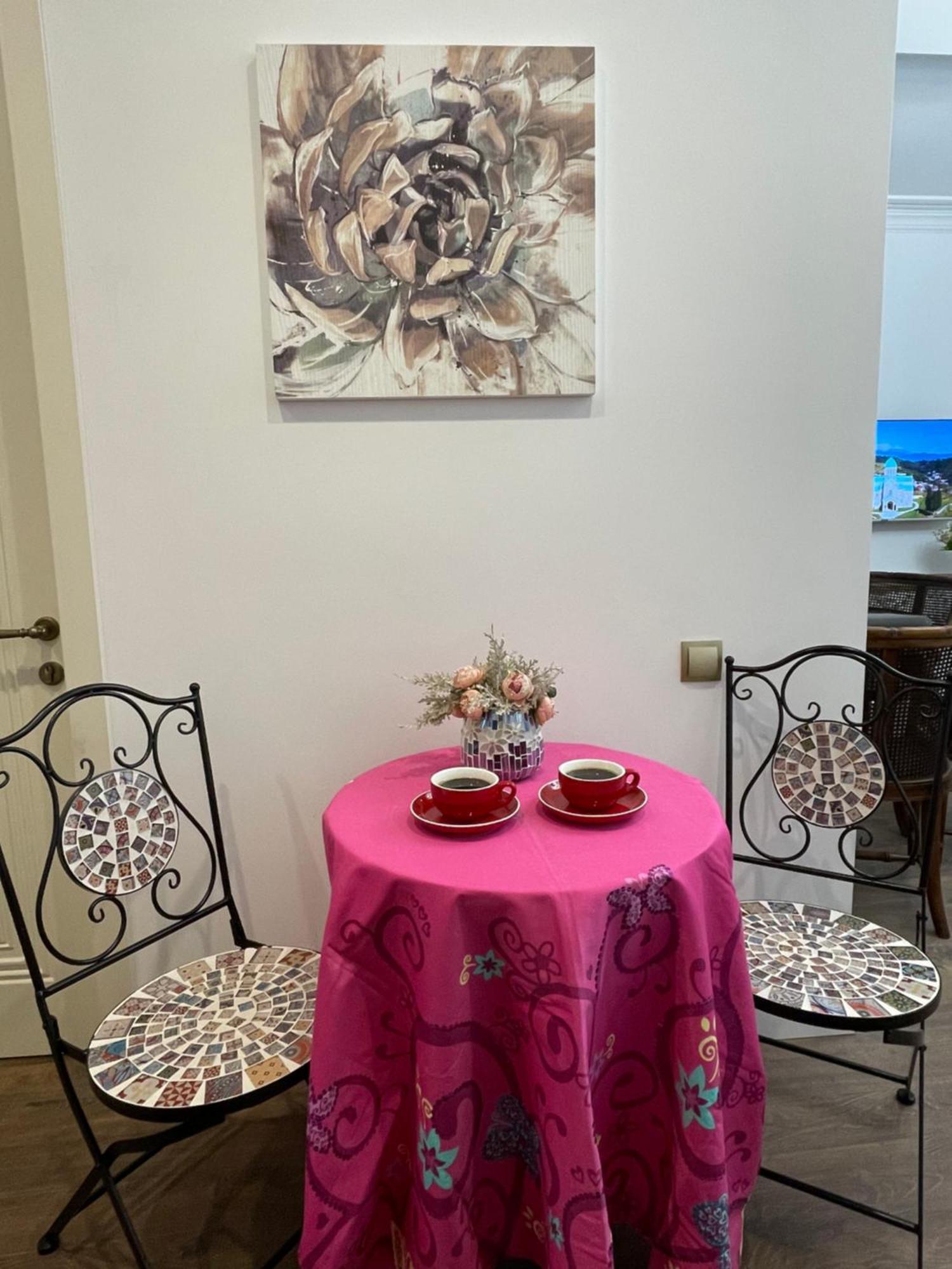 Picasso Apartment Кутаїсі Екстер'єр фото