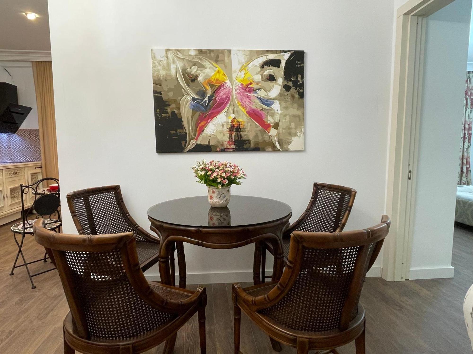 Picasso Apartment Кутаїсі Екстер'єр фото